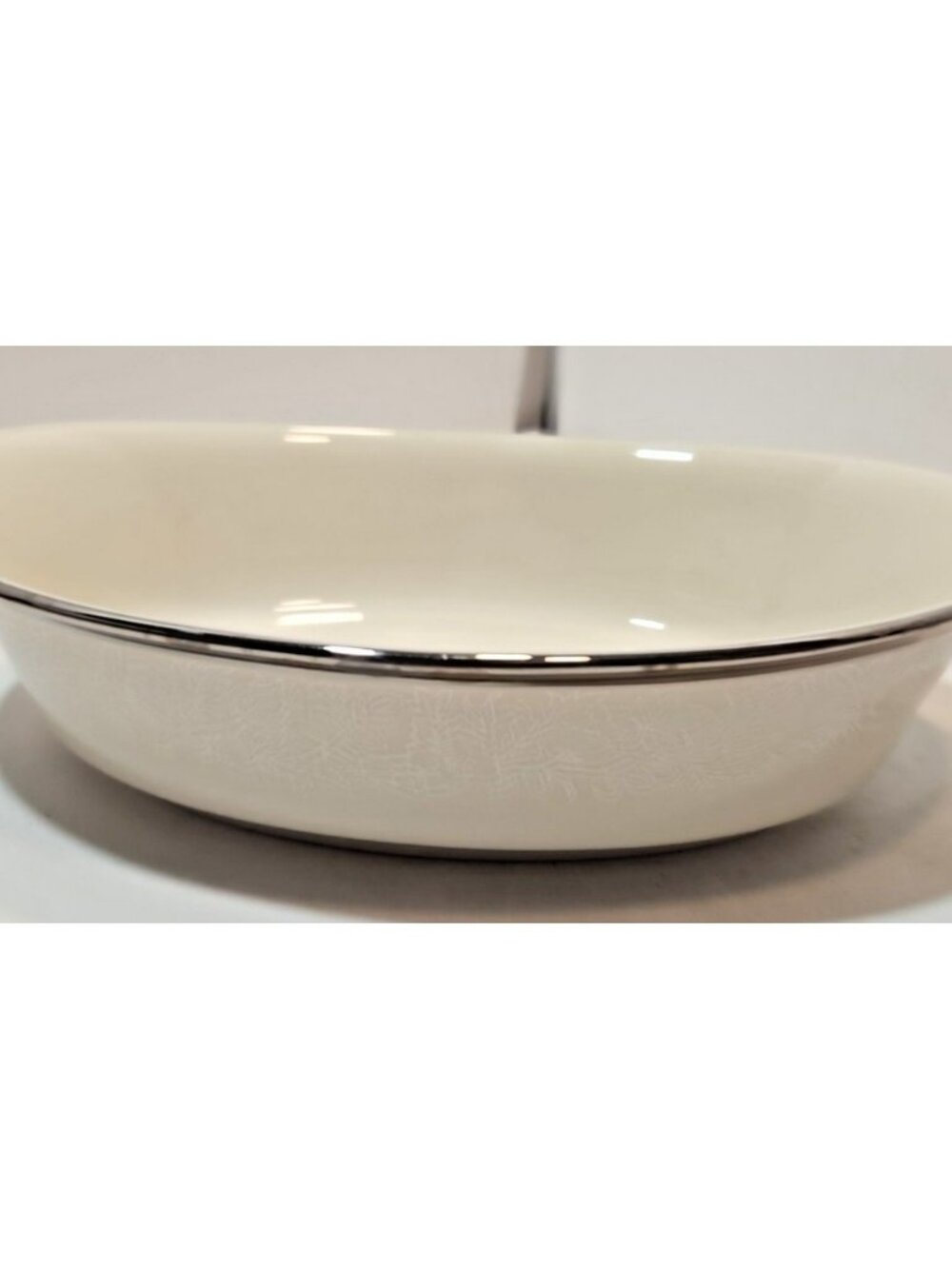 Vtg Lenox Moonspun Ivory Oval Serving Bowl 8 5/8" White Flowers Rim & Center